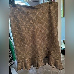 White House Black market brown skirt NWT size 6